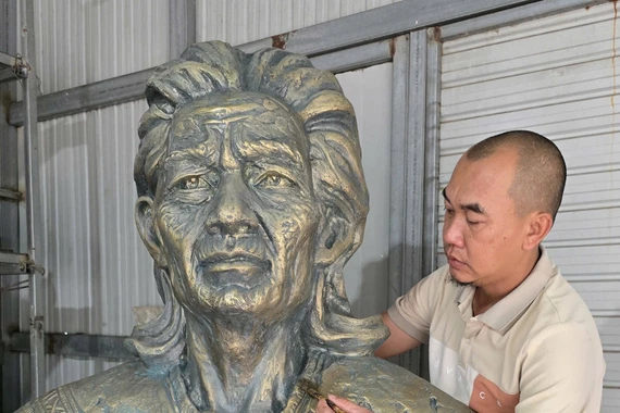 Họa sĩ Xu Man-cố họa sĩ tài hoa, người để lại những ký ức lấp lánh và kỷ niệm đẹp không phai nhòa.