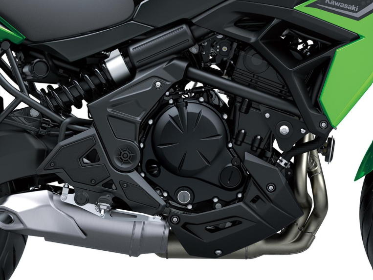 Đầu bugi và cụm van DOHC – kiểm soát chính xác khí nạp/xả. Ảnh: S.T xe-may-117.png