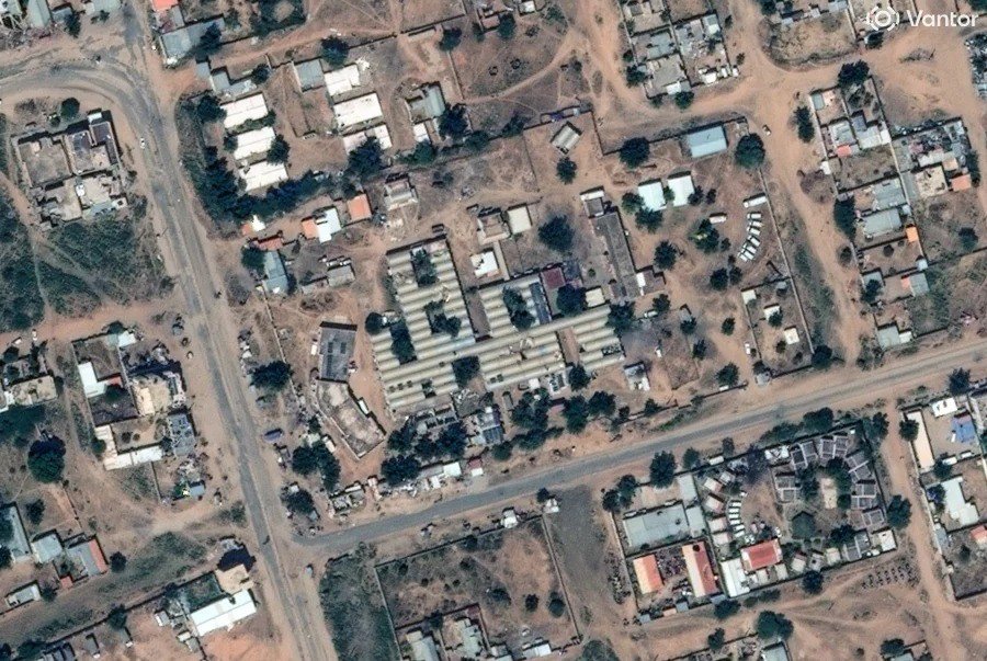 Ảnh vệ tinh Bệnh viện Phụ sản Saudi sau vụ tấn công ngày 26-10. Ảnh: NPR image-45.jpg