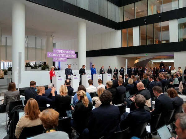 Các nhà lãnh đạo Liên minh châu Âu thông báo ủng hộ kế hoạch "bức tường UAV". Ảnh: The Economic Times eu-leaders-meet-at-copenhagen-co.jpg