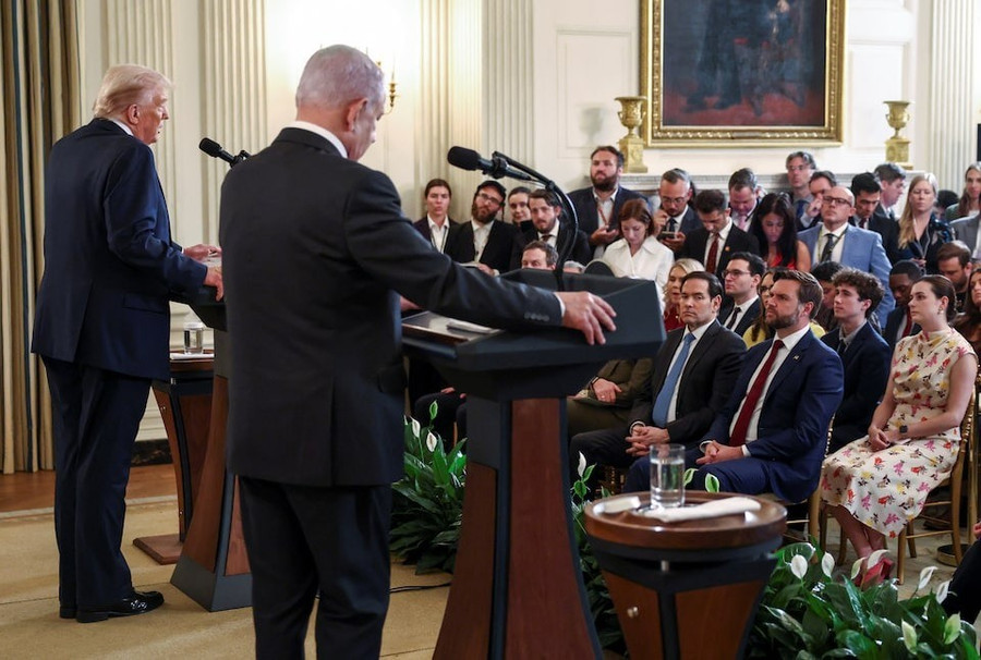 Tổng thống Mỹ Donald Trump và Thủ tướng Israel Benjamin Netanyahu trong cuộc họp báo chung tại Nhà Trắng. Ảnh: Reuters o4obde6g3zma5kvh4xjdkdqsli.jpg