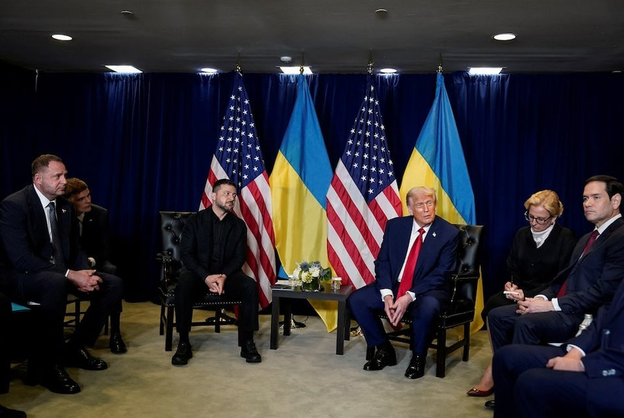 Tổng thống Mỹ Donald Trump và Tổng thống Ukraine Zelensky trong một cuộc gặp bên lề Đại hội đồng Liên hiệp quốc. Ảnh: Reuters e6pl3wkrjzig5m3vtx6ey7mpqa.jpg