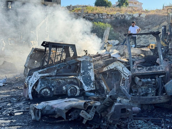 Hiện trường vụ không kích của Israel. Ảnh: Reuters 2025-10-11t133518z390263686rc2h9.jpg
