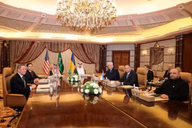 Tổng thống Mỹ thông báo về cuộc điện đàm với tổng thống Ukraine 