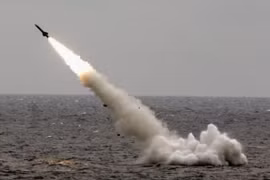 Trung Quốc rầm rộ tập trận quanh đảo Đài Loan