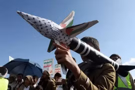 Israel tấn công hàng loạt mục tiêu vì Houthi liên tiếp hành động "gây hấn" 