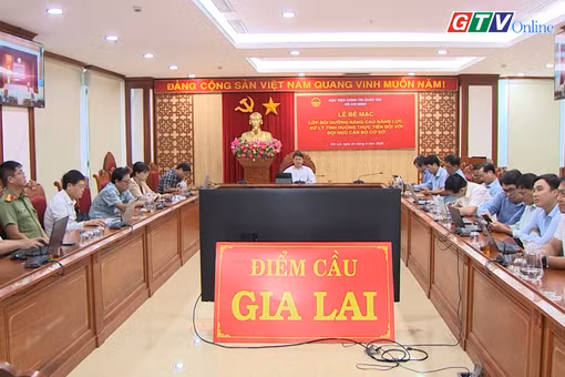 Điểm tin trưa: Tăng cường năng lực quản trị, điều hành cho đội ngũ cán bộ cơ sở
