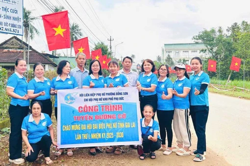 Phụ nữ chung sức xây dựng nông thôn mới, đô thị văn minh