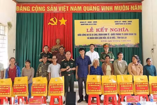 Đoàn Kinh tế - Quốc phòng 75: Điểm tựa của người dân vùng biên