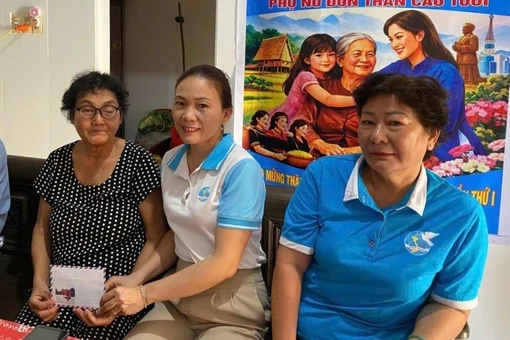 28 tập thể Hội cấp cơ sở được Hội Liên hiệp Phụ nữ Việt Nam tặng bằng khen.