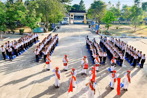 Gia Lai: 100% Liên đội đồng loạt chào cờ theo nghi thức Đội
