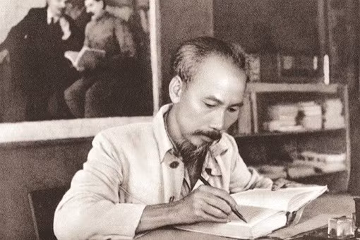 Theo dấu chân Người.