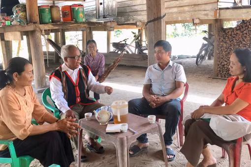 Già làng, người uy tín giữ bình yên buôn làng ở Ia Rsai