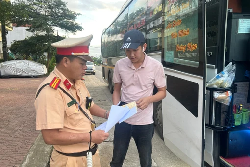 Tăng cường kiểm tra, giám sát hoạt động kinh doanh vận tải