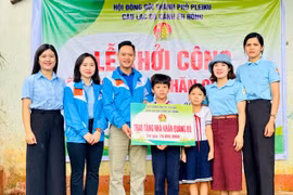 Khởi công nhà Khăn quàng đỏ cho thiếu nhi ở thôn Tiên Sơn 1