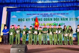 Gia Lai: Trao giấy chứng nhận hoàn thành chương trình Học kỳ trong quân đội cho 120 chiến sĩ “nhí”