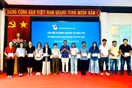 Gia Lai: Bế giảng lớp bồi dưỡng kỹ năng làm phim tài liệu truyền hình