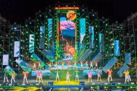 Tổng duyệt chương trình Gia Lai Countdown 2026 với chủ đề “Thắp lửa trái tim - Kết nối yêu thương”