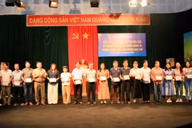 Bế giảng lớp bồi dưỡng kỹ năng ứng dụng công nghệ AI trong sáng tạo nội dung báo chí