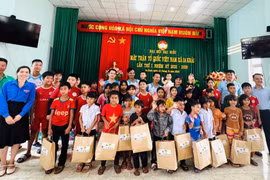 4 đội bóng tranh cúp Doanh nhân trẻ Gia Lai 2025