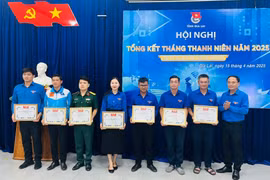 Tặng bằng khen 19 tập thể, cá nhân có thành tích xuất sắc trong triển khai hoạt động Tháng Thanh niên