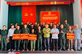 Hội Cựu chiến binh tỉnh Gia Lai trao kinh phí xây 26 nhà “Nghĩa tình đồng đội” cho hội viên ở huyện Chư Prông