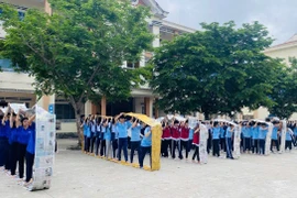 Hơn 800 học sinh Trường THCS Nguyễn Du tham gia Ngày hội “Thiếu nhi vui khỏe - Tiến bước lên Đoàn”