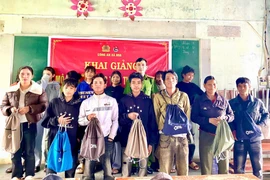 Công an xã Hra khai giảng “Lớp học tình thương”