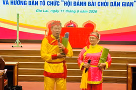 Học viên tham gia lớp tập huấn hô, hát bài chòi dân gian