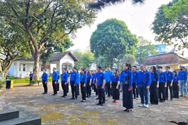 Tuổi trẻ Gia Lai chào cờ mừng Đại hội đại biểu toàn quốc lần thứ XIV của Đảng