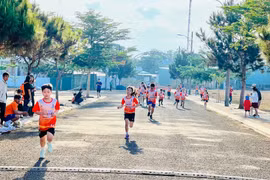 Giải chạy Lalisa gây quỹ 28,6 triệu đồng ủng hộ chương trình xóa nhà tạm, nhà dột nát