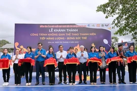 Trung ương Đoàn TNCS Hồ Chí Minh bàn giao công trình không gian thể thao và khởi công nhà nhân ái tại huyện Chư Păh