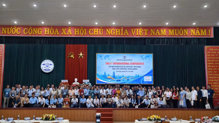 hoi-thao-quoc-te-toan-hoc-mien-trung-tay-nguyen3.jpg