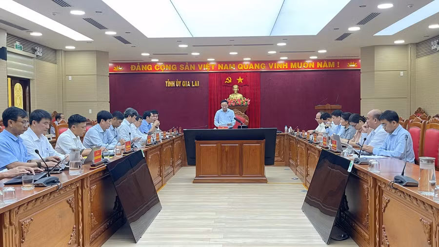 ban-chi-dao-ve-dot-pha-phat-trien-giao-duc-dao-tao-hop-phien-thu-nhat.jpg