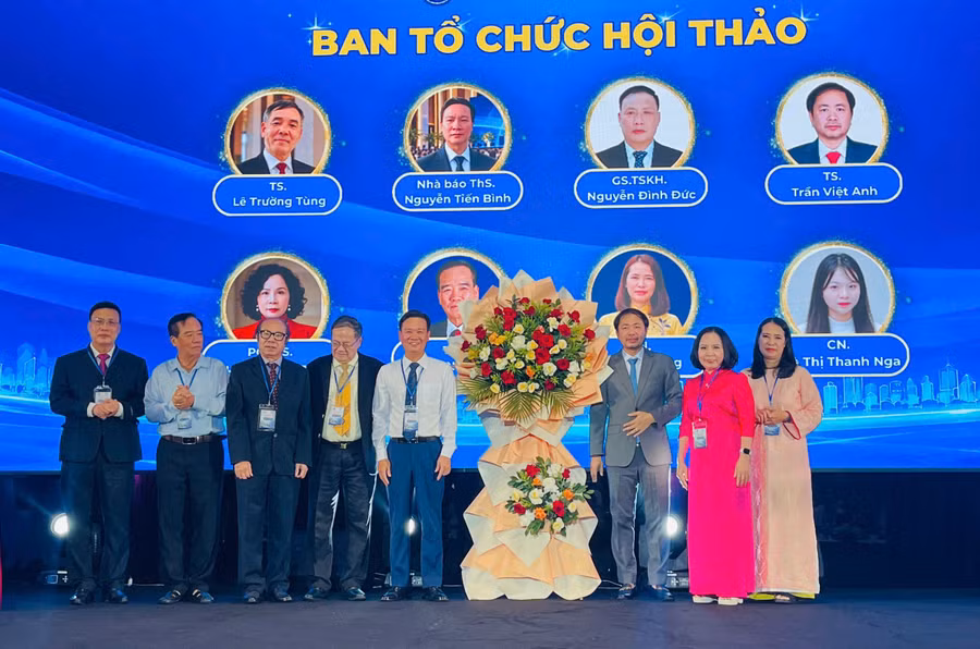 hoi-thao-giao-duc-dai-hoc-viet-nam-trong-ky-nguyen-moi2.jpg