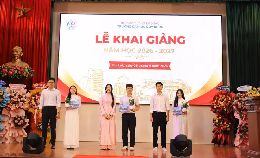 truong-dai-hoc-quy-nhon-khai-giang-nam-hoc-2026-20273.jpg