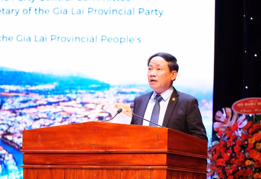 khai-mac-nam-luong-tu-gia-lai-va-trao-giai-cuoc-thi-hackathon-quoc-te-ve-tinh-toan-luong-tu3.jpg