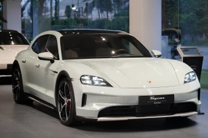 Porsche Taycan 2024: Khẳng định giá trị thực tế của một “siêu xe điện”, giá trên 4,6 tỷ đồng