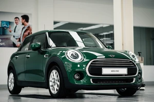 Mini Cooper 5-Door: Mẫu xe thời trang, giá bán tháng 11-2024 trên 2 tỷ đồng 