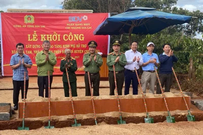 BIDV Chi nhánh Gia Lai ủng hộ hơn 1 tỷ đồng xóa nhà tạm, nhà dột nát