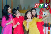Nét đẹp áo dài nơi công sở