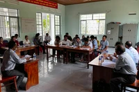 Trưởng ban Dân vận Tỉnh ủy Phạm Thị Tố Hải dự sinh hoạt thường kỳ tại Chi bộ buôn Ma Rôk và tổ dân phố 5