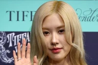 Rosé (BlackPink) bị nghi phẫu thuật thẩm mỹ