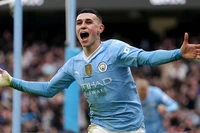 Foden xuất sắc, Man City thắng ngược Man Utd