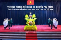 Bức tranh kính với hàng nghìn ảnh chân dung tưởng nhớ Tổng Bí thư Nguyễn Phú Trọng