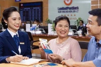 Tăng lương cơ sở lên 2,3 triệu đồng từ 1.7
