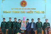 Trưởng ban Tổ chức Tỉnh ủy Huỳnh Quang Thái thăm, chúc Tết lực lượng vũ trang và nguyên lãnh đạo tỉnh