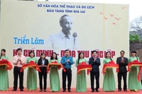 Gia Lai: Khai mạc triển lãm “Hồ Chí Minh-Mùa thu độc lập”