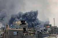 Israel tiếp tục mở rộng tấn công ở Rafah, kiểm soát khu vực giáp Ai Cập