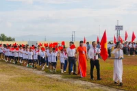 Màn diễu hành của các đoàn vận động viên tham gia Hội khỏe Phù Đổng thị xã Ayun Pa lần thứ XI năm 2023. Ảnh: Vũ Chi